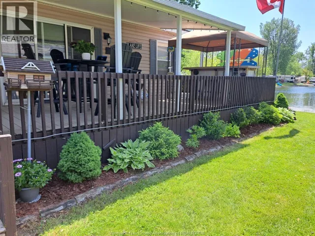 16 MULBERRY LANE, Leamington, Ontario N0P2G0