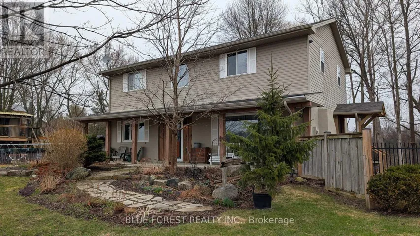 21948 ADELAIDE STREET N, Middlesex Centre, Ontario N0M1C0