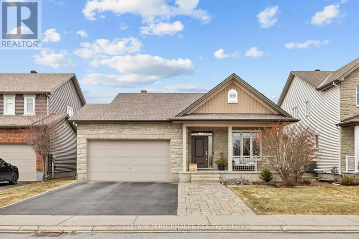 15 YORK CROSSING CROSSING, Russell, Ontario K4R0C4