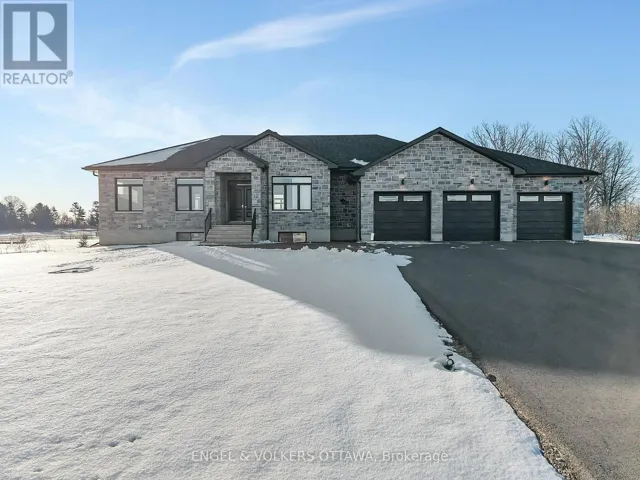 19 SYNERGY WAY, Ottawa, Ontario K2W0K3