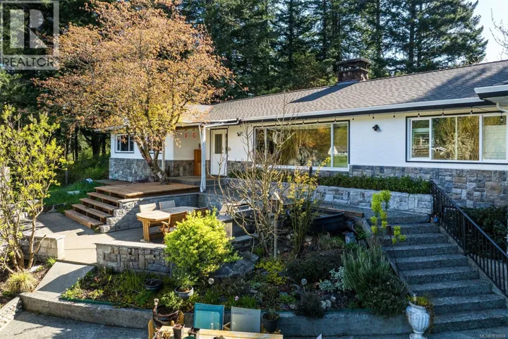 946 Klahanie Dr, Langford, British Columbia V9C3X2