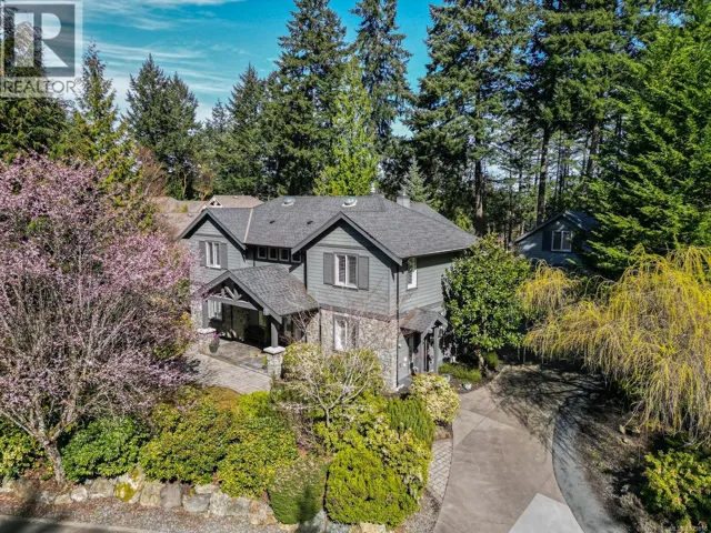 1054 River Rd, Highlands, British Columbia V9B6K2