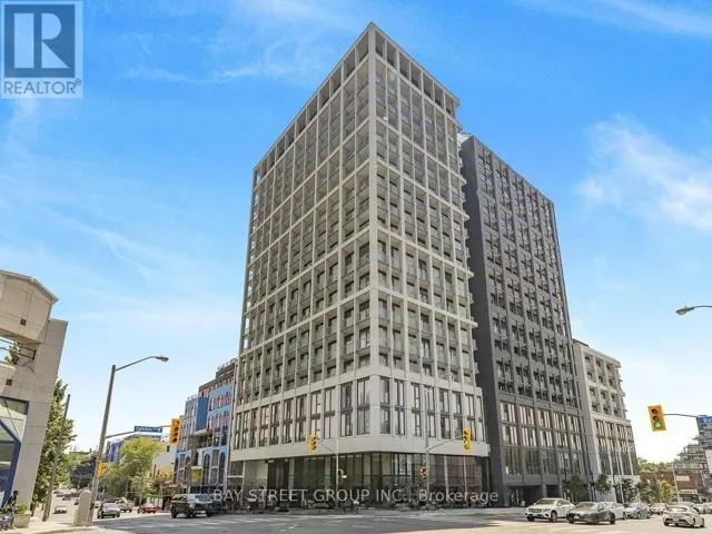 735 - 2020 BATHURST STREET, Toronto (Humewood-Cedarvale), Ontario M5P0A6