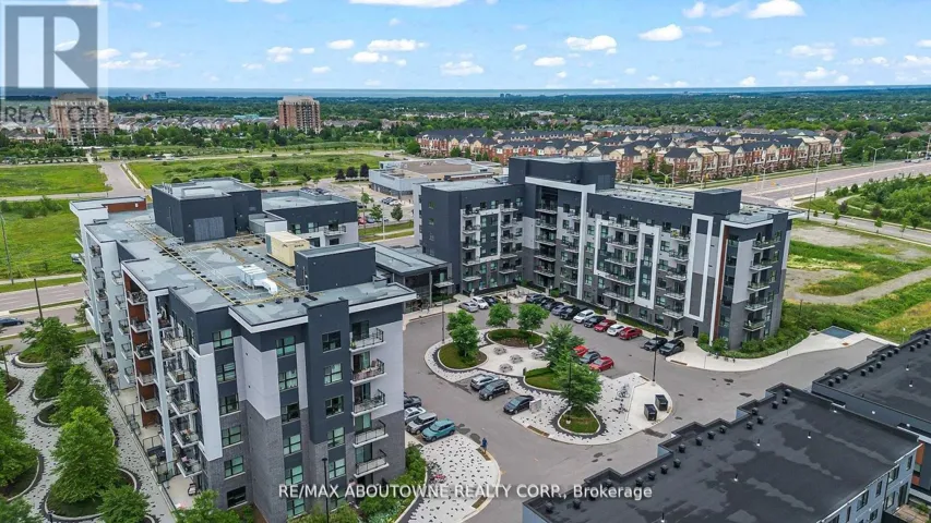 121 - 102 GROVEWOOD COMMON, Oakville (GO Glenorchy), Ontario L6H0X2