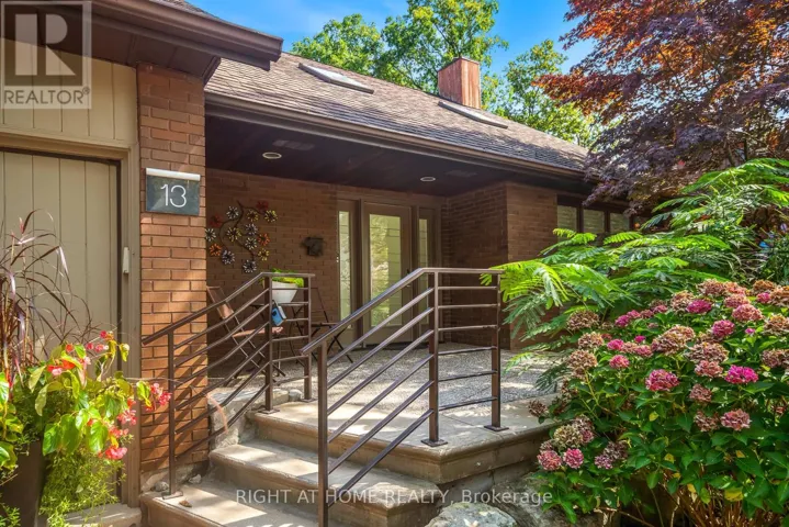 13 OAK DRIVE, Niagara-on-the-Lake (Town), Ontario L0S1J0