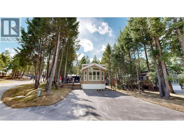 4895 Lynx Crescent, Radium Hot Springs, British Columbia V0A1M0