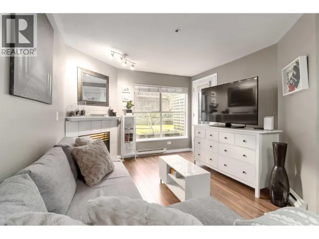 105 509 CARNARVON STREET, New Westminster, British Columbia V3L5S4