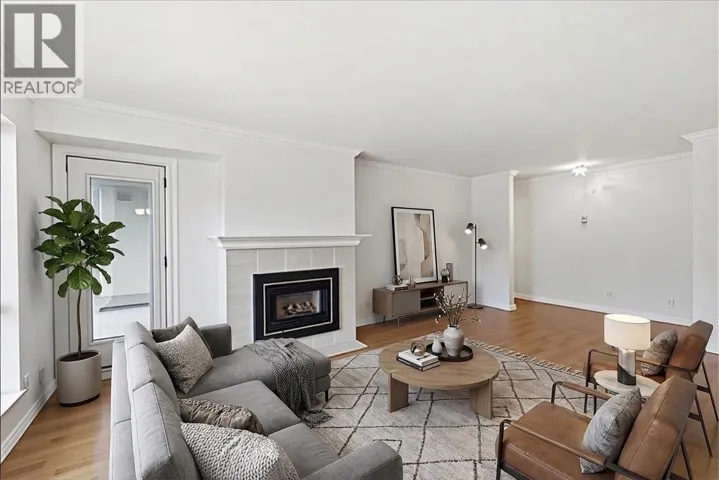 201 3290 W 4TH AVENUE, Vancouver, British Columbia V6K1R9