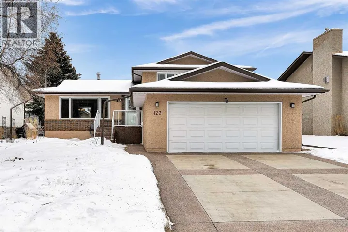 123 Valhalla Crescent NW, Calgary, Alberta T3A1Z7