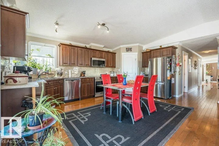 15 4 th AV S, Hay Lakes, Alberta T0B1W0