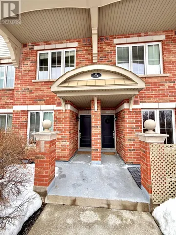 2 - 35 HAYS BOULEVARD, Oakville (RO River Oaks), Ontario L6H0J1