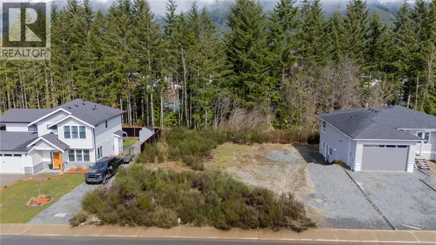 145 Edgewood Dr, Lake Cowichan, British Columbia V0R2G0