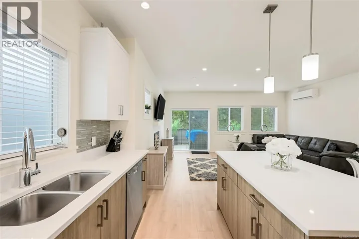 813 Tomack Loop, Langford, British Columbia V9C0R3