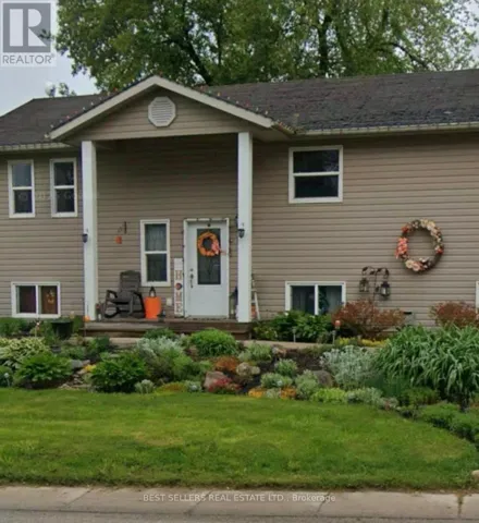 160 ELORA STREET W, Mapleton, Ontario N0G2K0