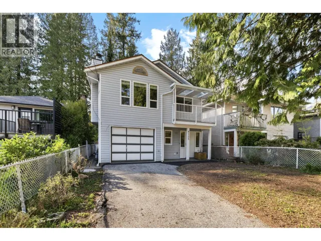 4125 LYNN VALLEY ROAD, North Vancouver, British Columbia V7K2T1