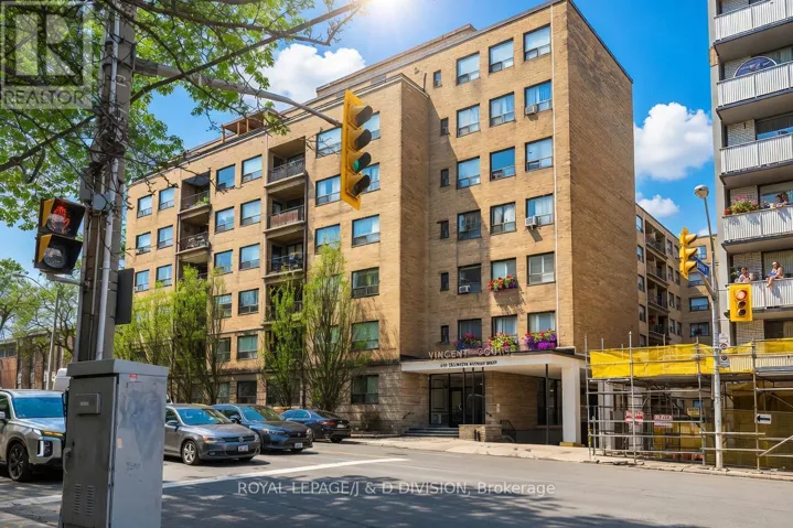 716 - 660 EGLINTON AVENUE W, Toronto (Forest Hill North), Ontario M5N1C3