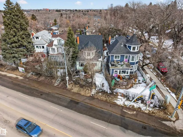 9205 99 ST NW, Edmonton, Alberta T6E3W1