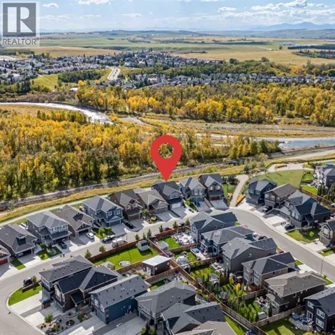 43 Mist Mountain Rise, Okotoks, Alberta T1S5P4