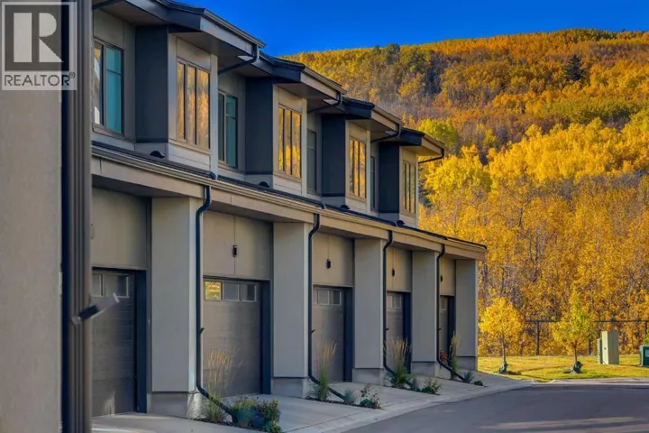 13, 1453 Na'a Drive SW, Calgary, Alberta T3H6H7