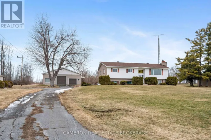 14615 ANDERSON ROAD, South Stormont, Ontario K0C1M0