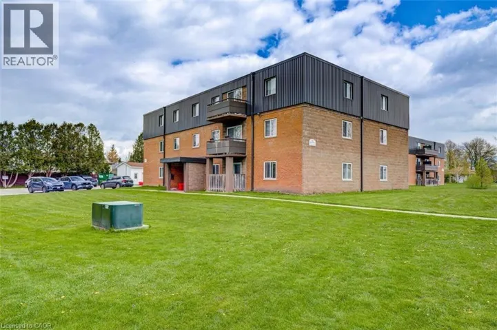 390 ADMIRAL Drive Unit# 206, London, Ontario N5V3C2