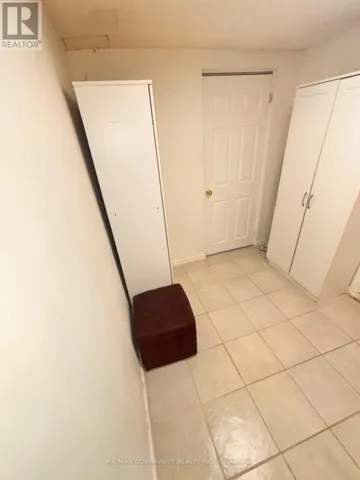 10 (BASEMENT) - 537 STEELES AVENUE W, Toronto (Newtonbrook West), Ontario M2M3Y1