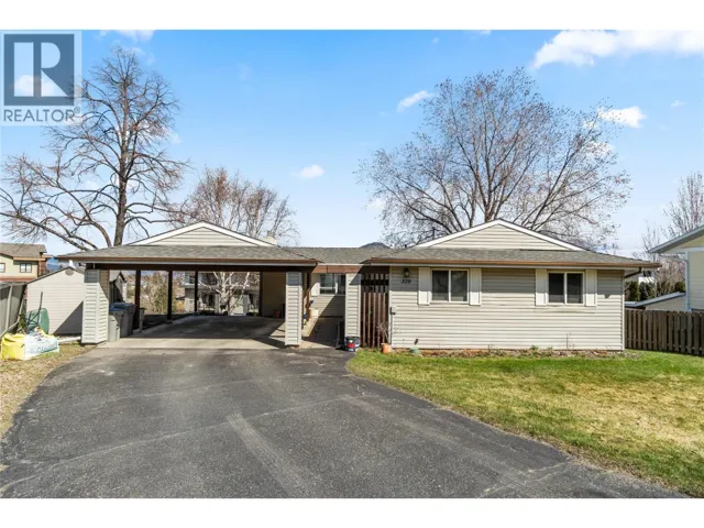 320 WHITESHIELD Crescent, Kamloops, British Columbia V2E1G1