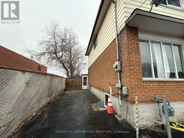 LOWER - 957 GLEN STREET, Oshawa (Lakeview), Ontario L1J3T9