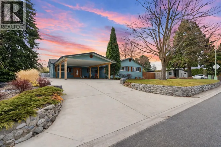 1641 Mountain Avenue, Kelowna, British Columbia V1Y7H7