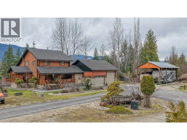 1495 6 Highway, Nakusp, British Columbia V0G1R1