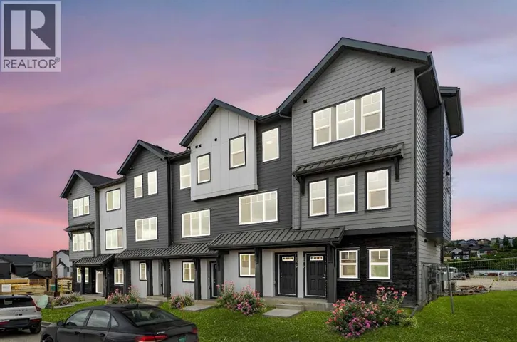 111, 2231 81st Street SW, Calgary, Alberta T3H3V8