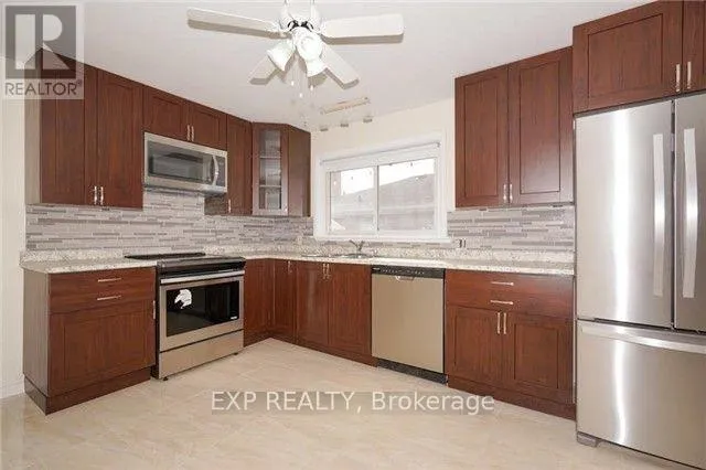 MAIN - 421 WOODCREST AVENUE, Oshawa (McLaughlin), Ontario L1J2T5