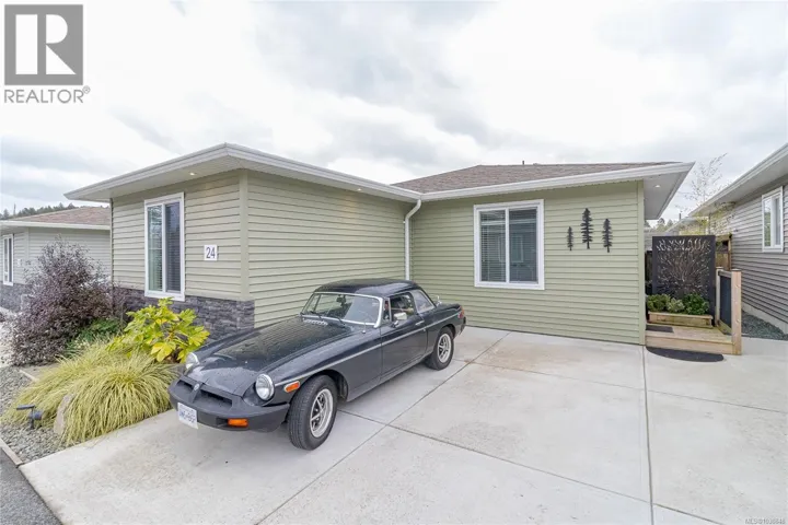 24 7650 Qwuc chus Lane, Central Saanich, British Columbia V8M0B4