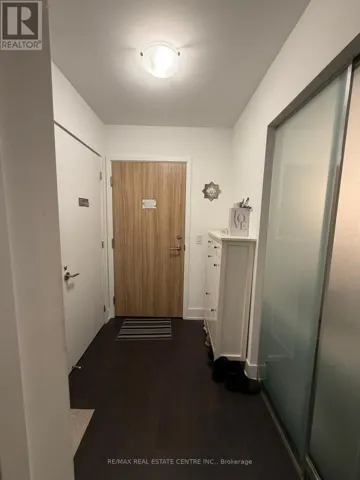 723 - 3100 KEELE STREET, Toronto (Downsview-Roding-CFB), Ontario M3M0E1