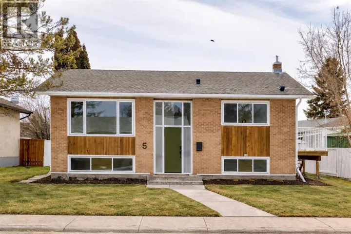 5 Osborne Street, Red Deer, Alberta T4N5C1