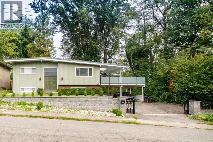 4383 PINEWOOD CRESCENT, Burnaby, British Columbia V5G2J7
