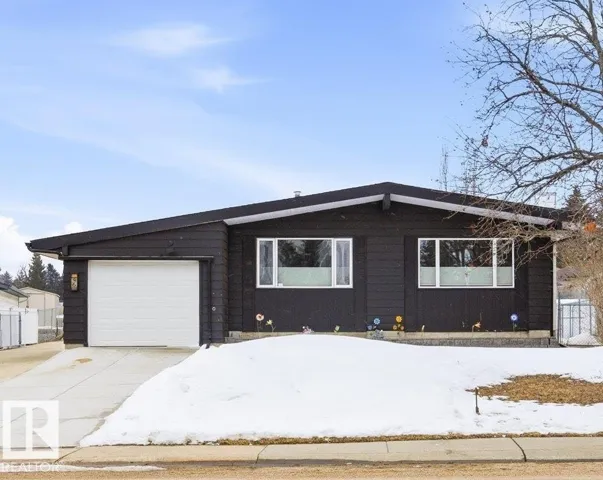 46 MISSION ST, Sherwood Park, Alberta T8A0V7