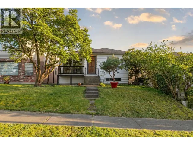 2580 E 19TH AVENUE, Vancouver, British Columbia V5M2S3