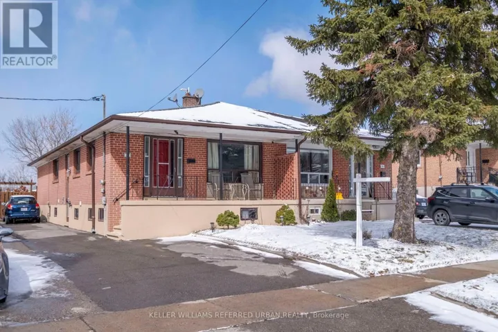 36 HUCKNALL ROAD, Toronto (York University Heights), Ontario M3J1V8