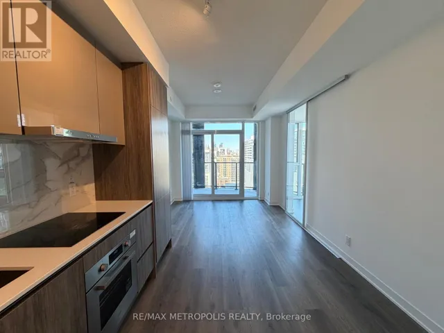 1803 - 180 FRONT STREET E, Toronto (Moss Park), Ontario M5A0A9