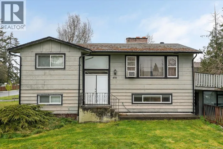 456 Hirst Ave, Parksville, British Columbia V9P1J3