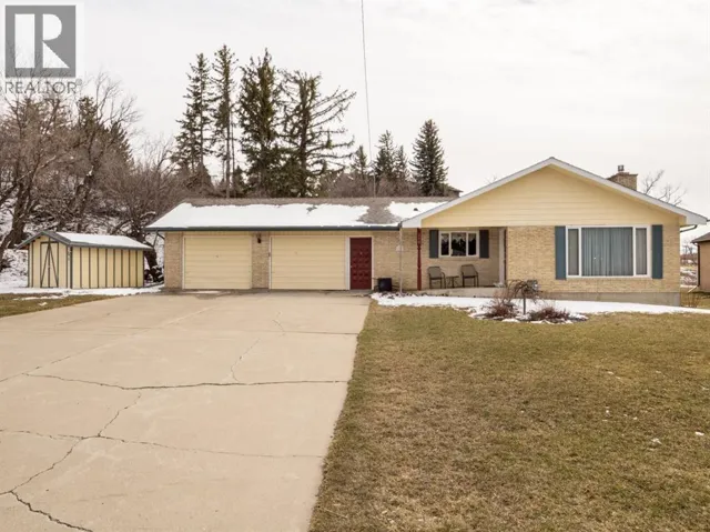 240 3 Avenue E, Cardston, Alberta T0K0K0