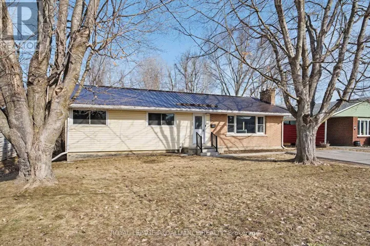 10 DUKE STREET, Brockville, Ontario K6V3J1