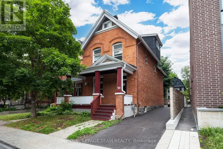 90 FOURTH AVENUE, Ottawa, Ontario K1S2L2