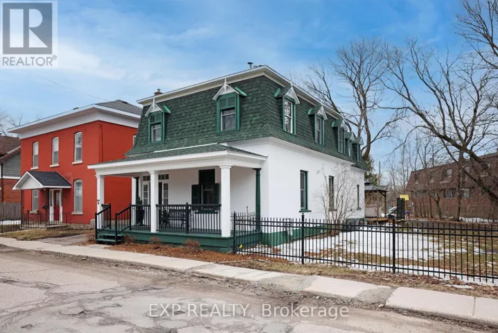 128 RENFREW AVENUE E, Renfrew, Ontario K7V2W9