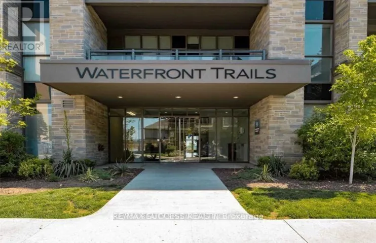 123 - 35 SOUTHSHORE CRESCENT, Hamilton (Lakeshore), Ontario L8E0J2