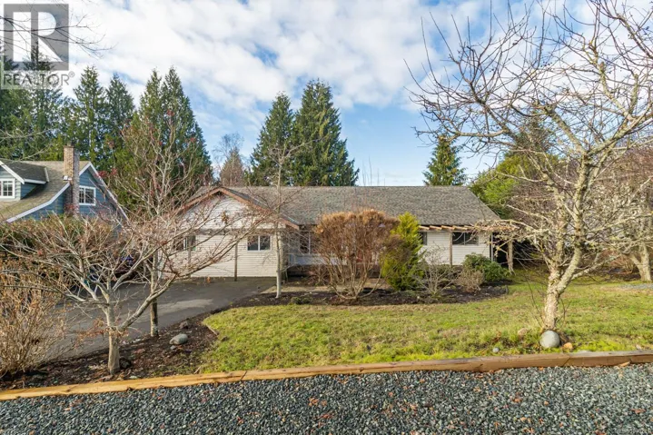 519 ASPEN Ave, Qualicum Beach, British Columbia V9K1A6
