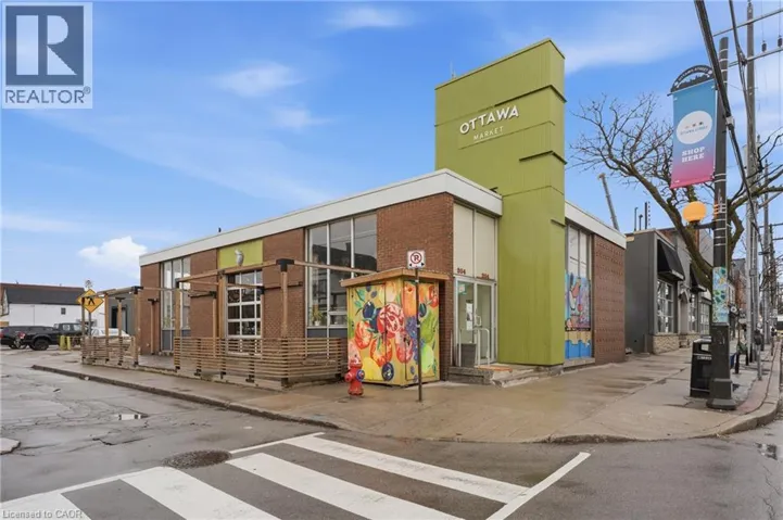 204 OTTAWA Street N, Hamilton, Ontario L8H3Z3