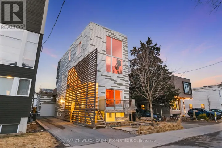 67 PINHEY STREET, Ottawa, Ontario K1Y1T5