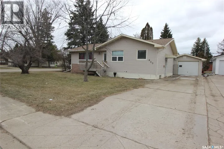 800 ROBISON STREET, Indian Head, Saskatchewan S0G2K0